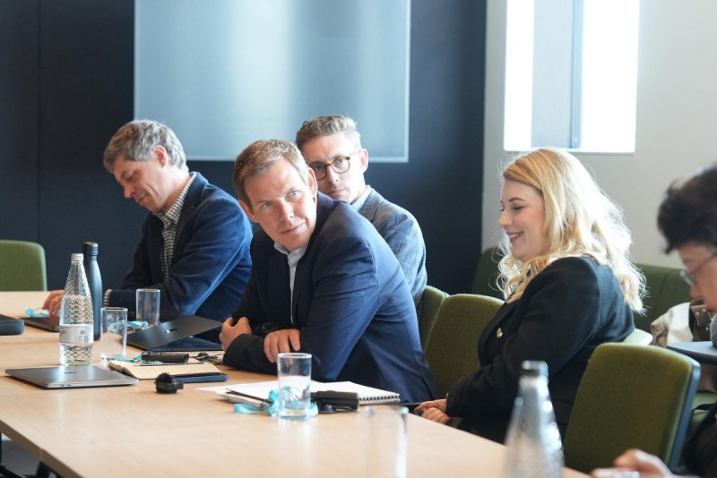 深化本土产学研合作：奇瑞旗下DELIVAN牵手牛津大学，以技术原生扎根欧洲__深化本土产学研合作：奇瑞旗下DELIVAN牵手牛津大学，以技术原生扎根欧洲